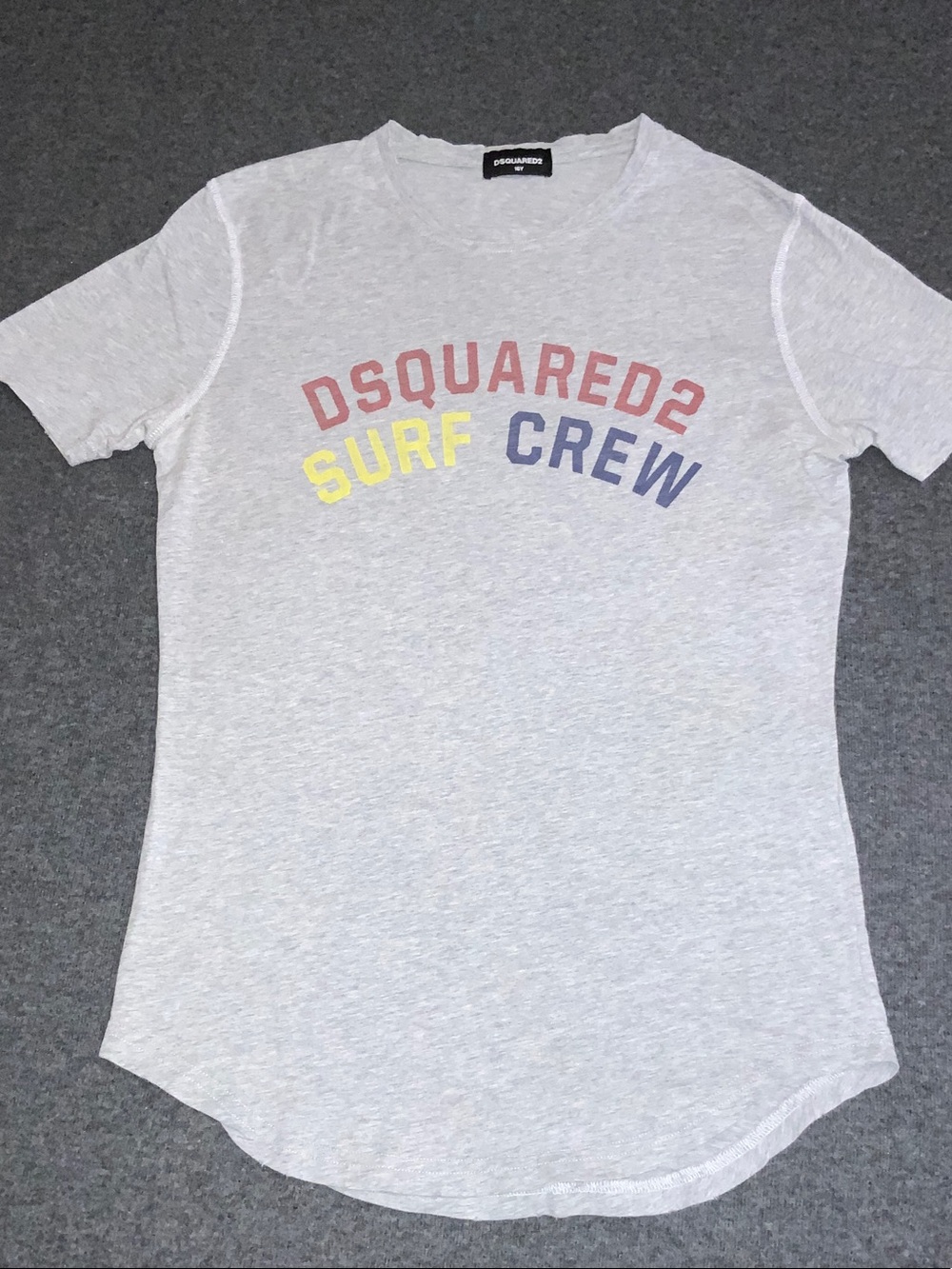 DSQUARED2 Light Gray T-Shirt with Red, Yellow & Blue Logo Size 16